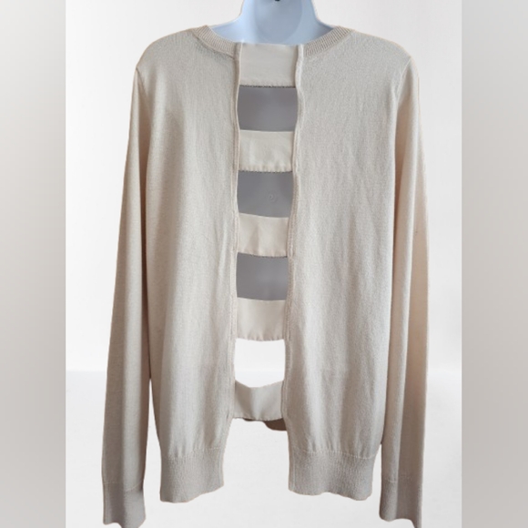 Sandro Silk/Cotton/Cashemere Cream Sweater Cutout Back Design - Picture 1 of 16